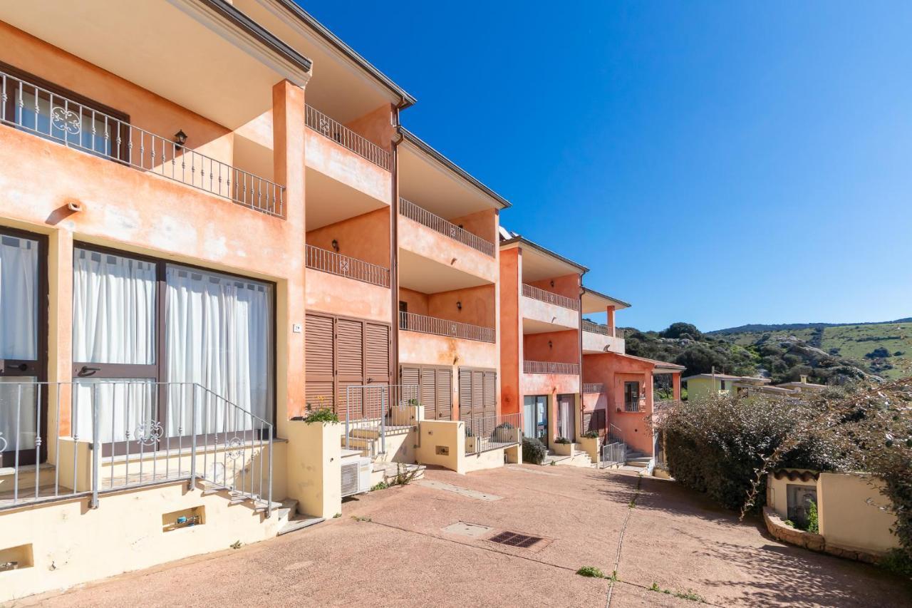 Residence Pala Stiddata Trinita d'Agultu e Vignola Exterior foto