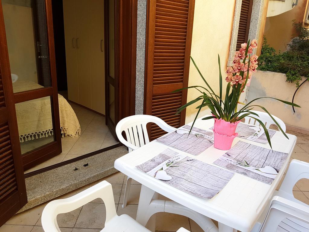 Residence Pala Stiddata Trinita d'Agultu e Vignola Exterior foto